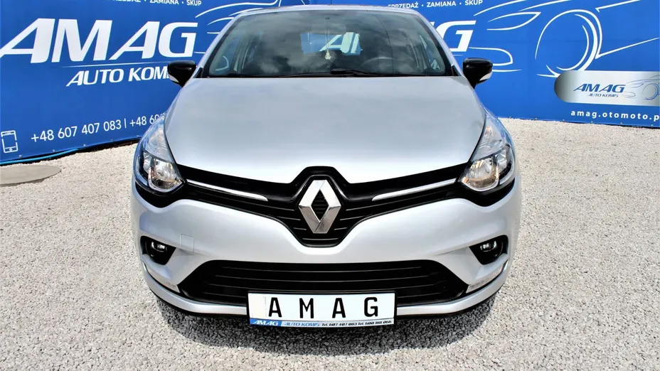 RENAULT Clio -