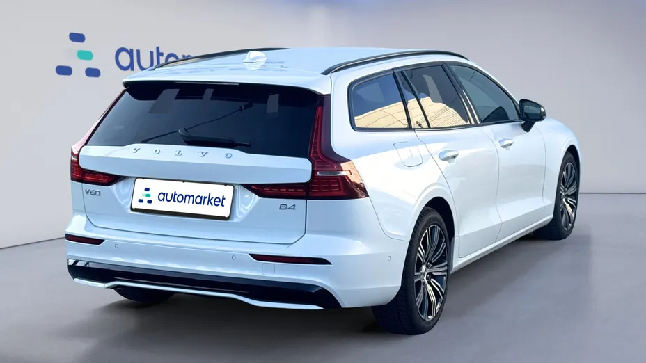 VOLVO V60 V60 B3 B Plus Dark aut
