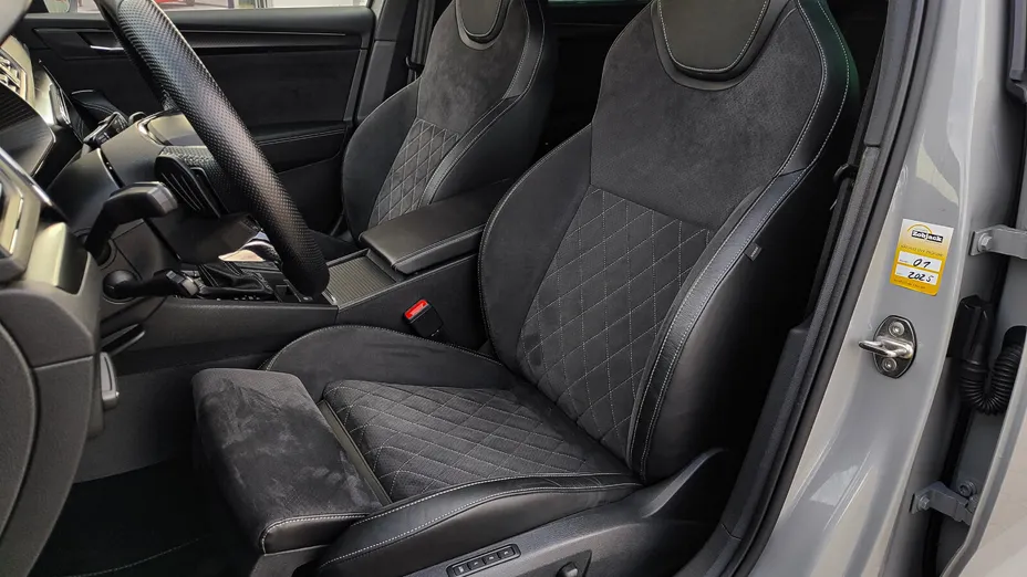 SKODA Superb Superb 2.0 TDI SCR Sportline DSG