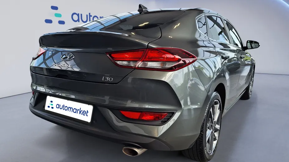HYUNDAI i30 i30 Fastback 1.5 T-GDI 48V Smart DCT