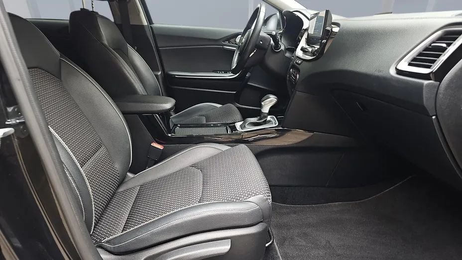 KIA Cee'd Ceed 1.6 GDI PHEV L DCT