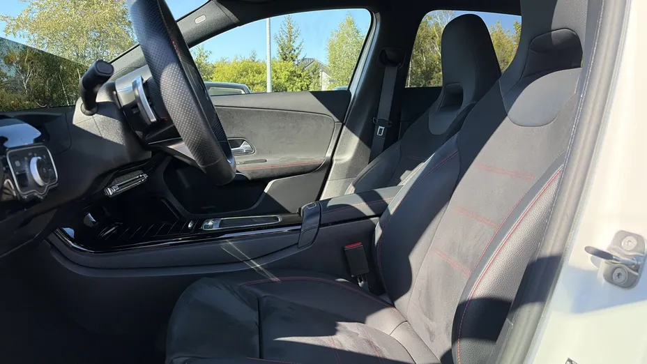 MERCEDES-BENZ A Klasa A 250 e PHEV AMG Line 8G-DCT