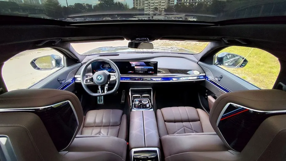 BMW i7 i7 105.7kWh eDrive50 Individual Edition