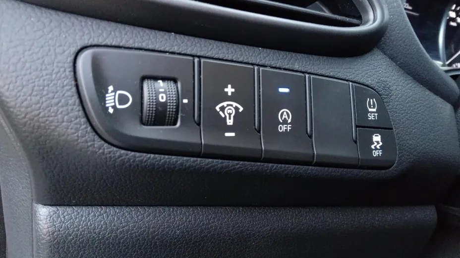 HYUNDAI i30 i30 1.5 T-GDI 48V Smart