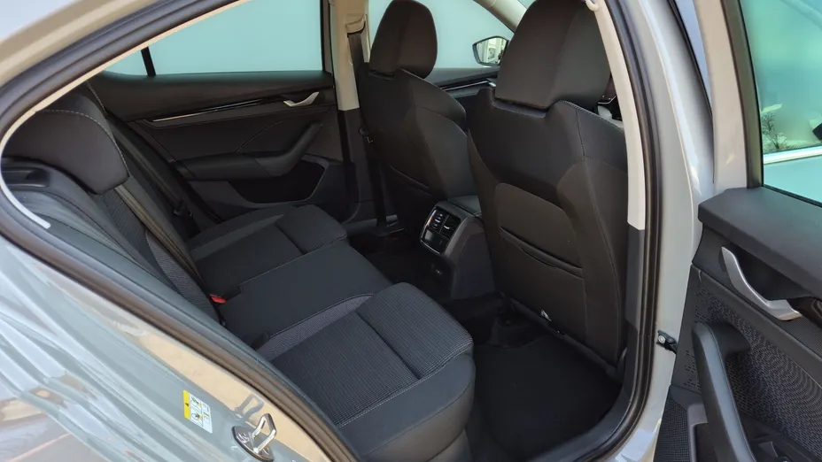 SKODA Octavia Octavia 1.5 TSI mHEV Drive Selection DSG Nowy