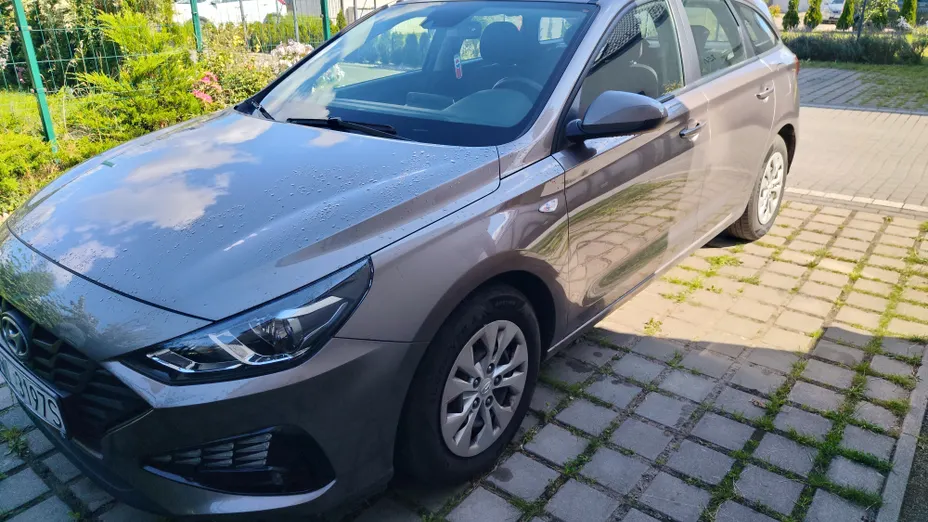 HYUNDAI i30 -