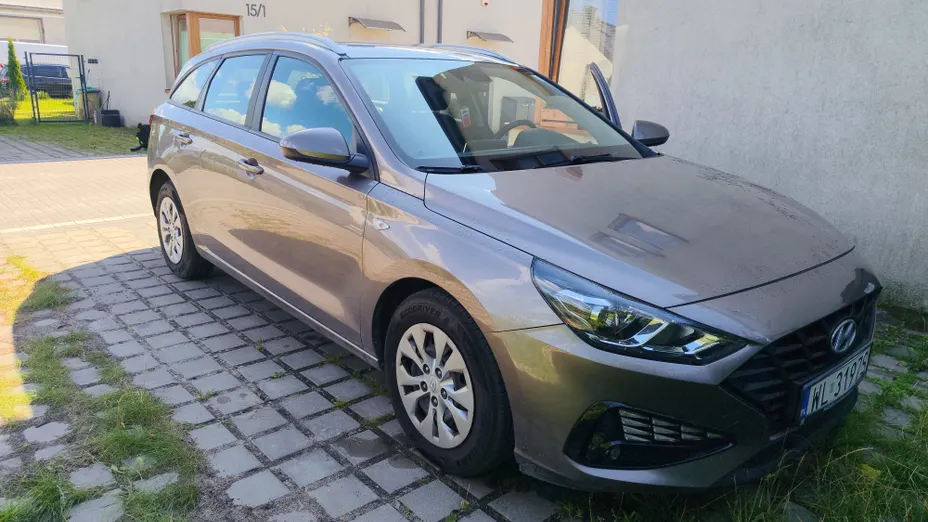 HYUNDAI i30 -