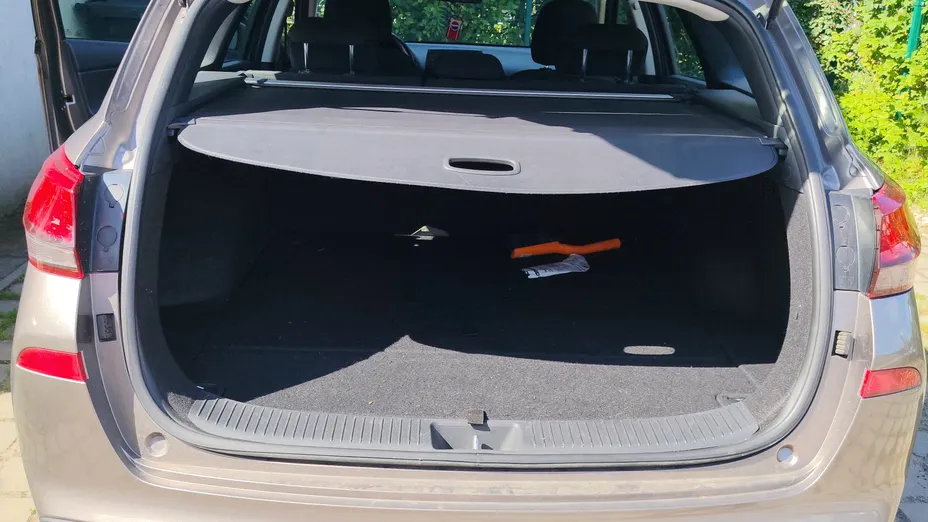 HYUNDAI i30 -