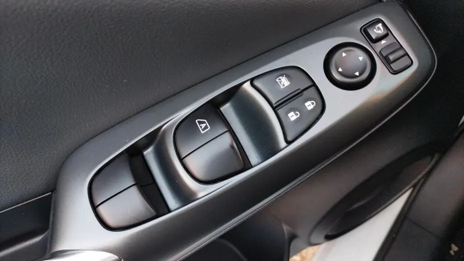 NISSAN Juke Juke 1.0 DIG-T Acenta DCT