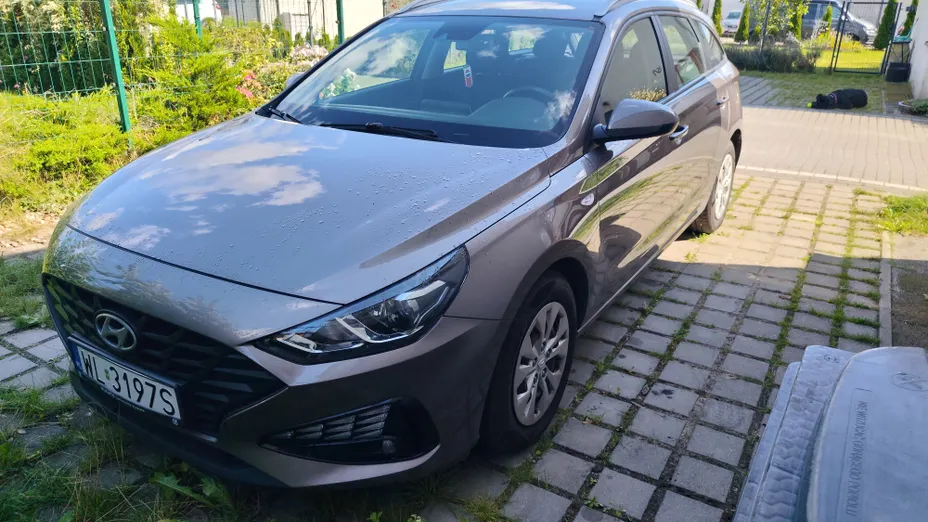 HYUNDAI i30 -