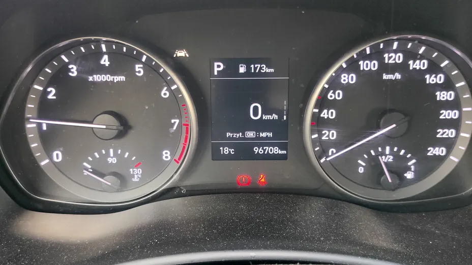 HYUNDAI i30 -