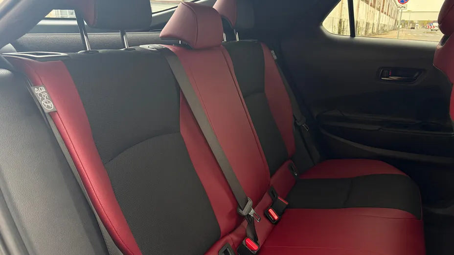 TOYOTA C-HR C-HR 2.0 PHEV Dynamic Force Tokyo Edition