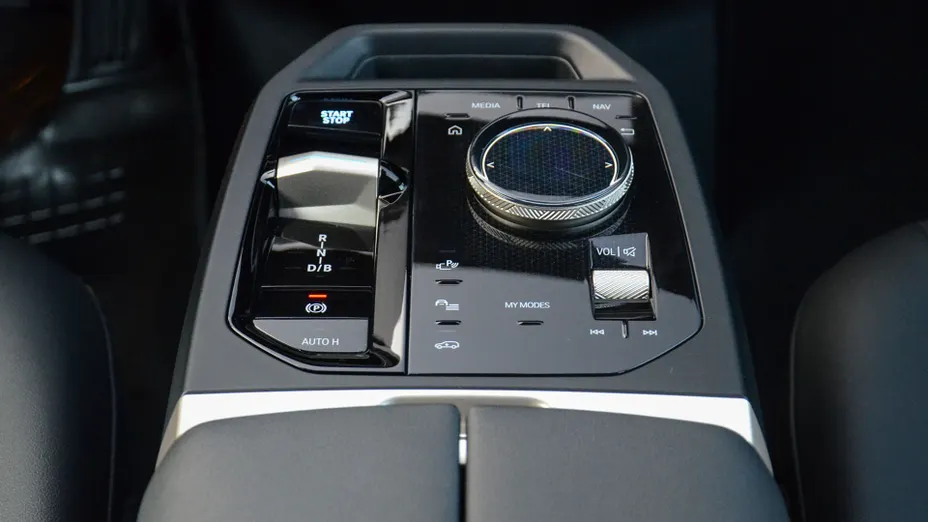 BMW iX iX xDrive50 111.5kWh Signature