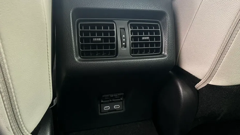 TOYOTA Camry Camry 2.5 Hybrid Dynamic Force Prestige e-CVT