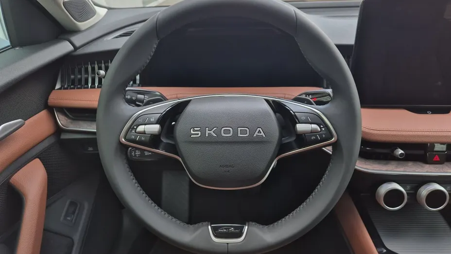 SKODA Superb Superb 2.0 TDI SCR 4x4 L&K DSG Nowy