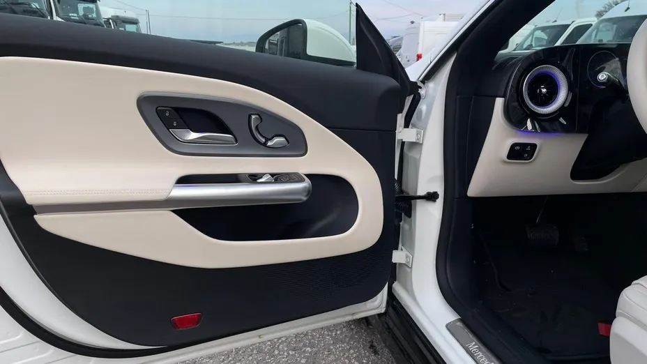 MERCEDES-BENZ CLA CLA 200 58kWh Nowy