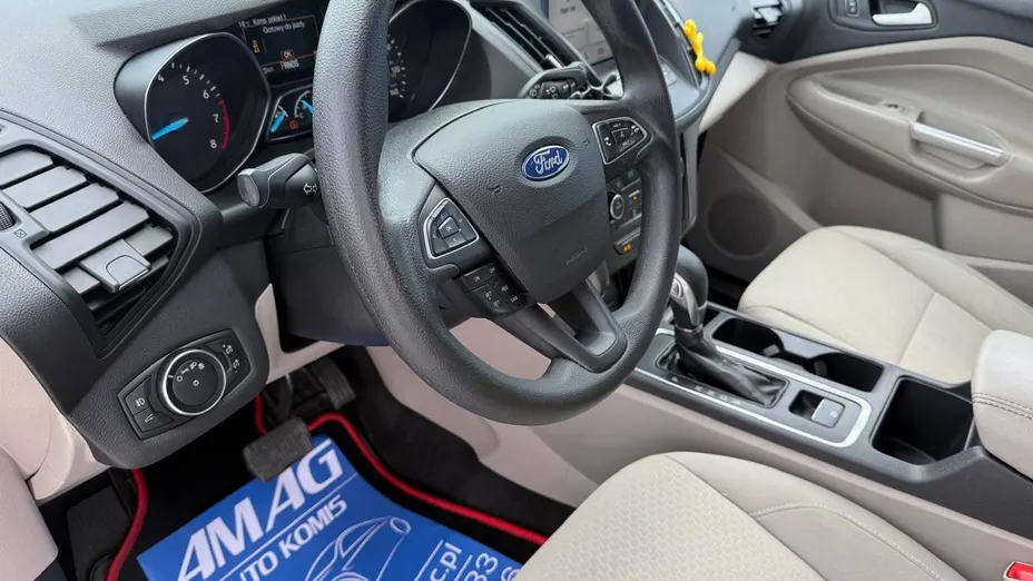 FORD Kuga -