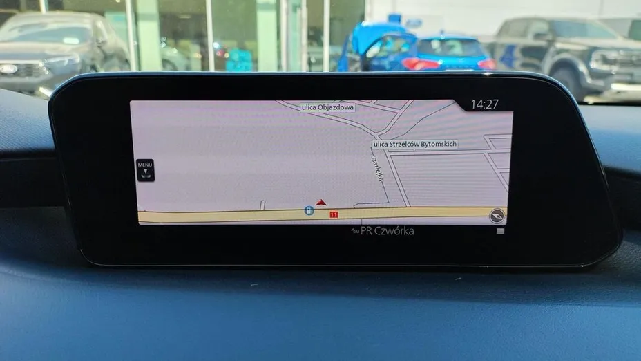 MAZDA 3 -