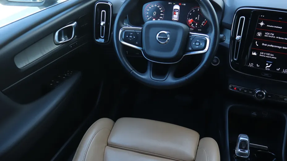 Volvo XC40 -