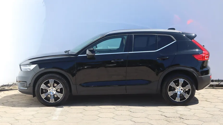 Volvo XC40 -