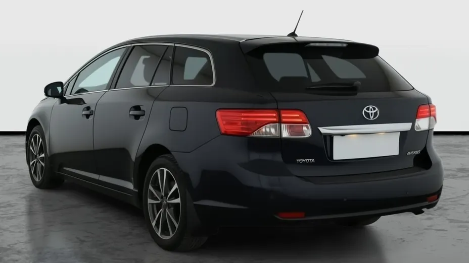 Toyota Avensis -