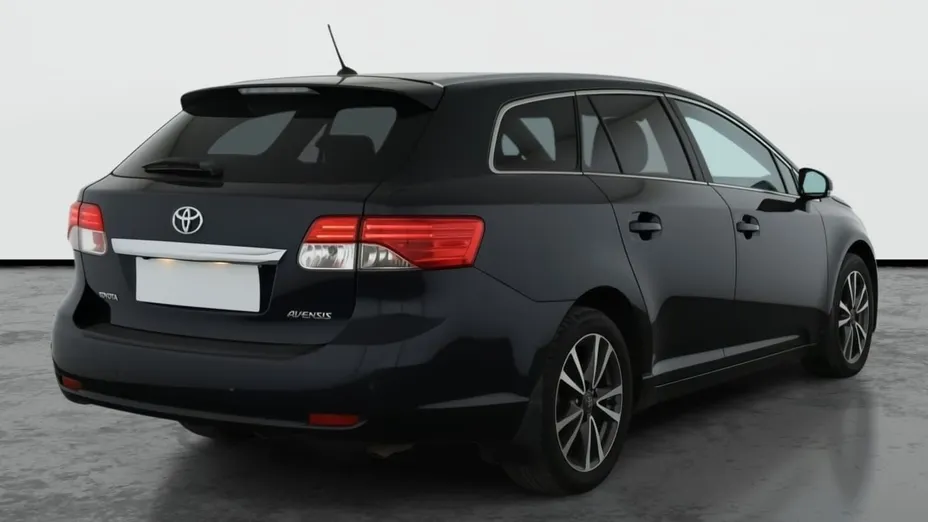 Toyota Avensis -