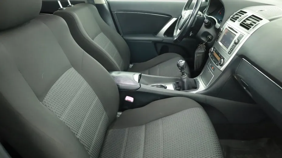 Toyota Avensis -