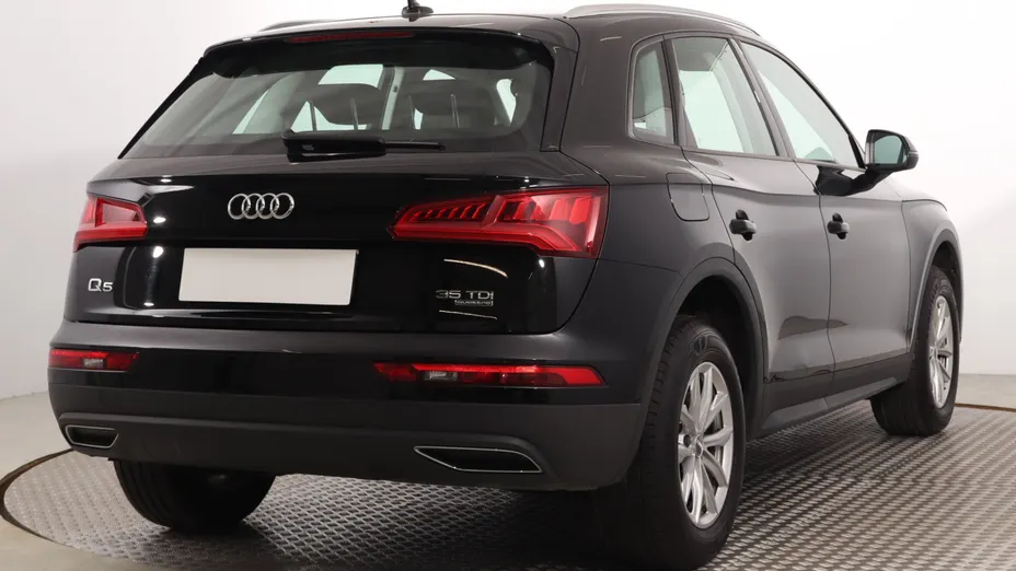 Audi Q5 -