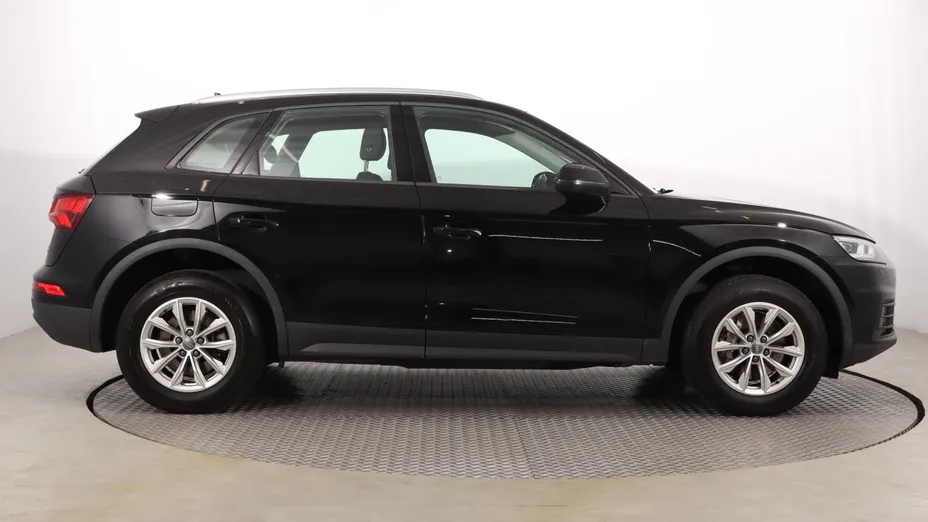 Audi Q5 -