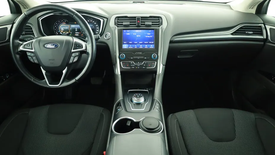 Ford Mondeo -