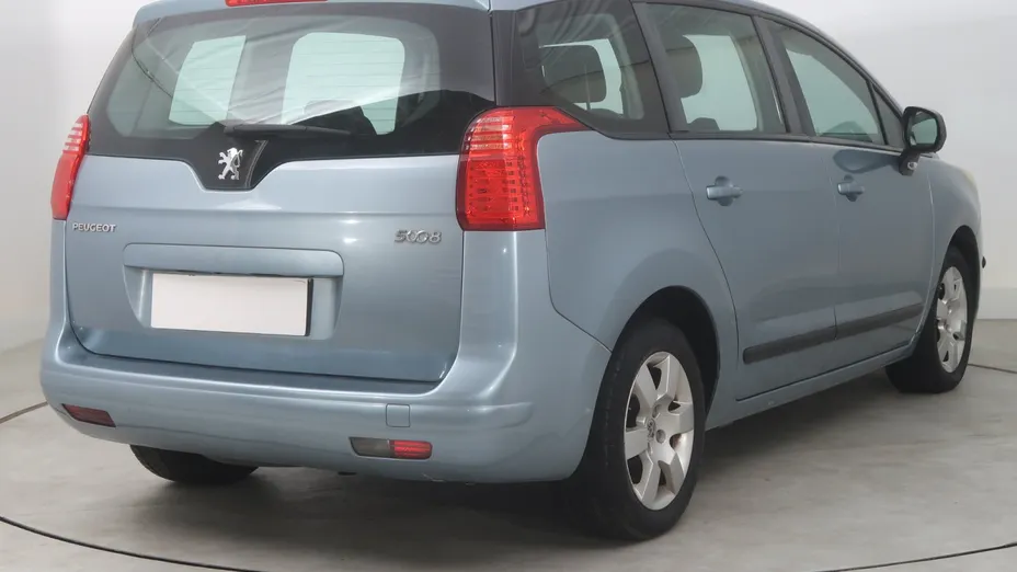 Peugeot 5008 -