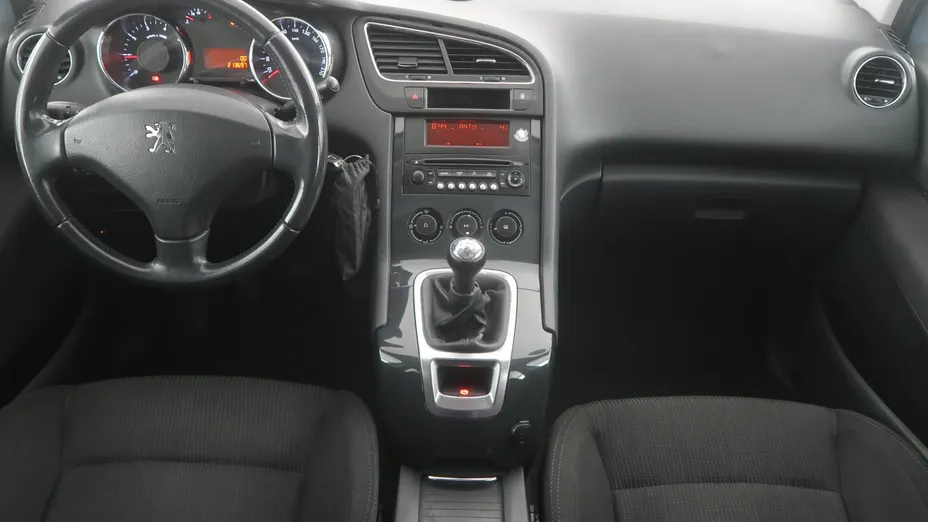 Peugeot 5008 -