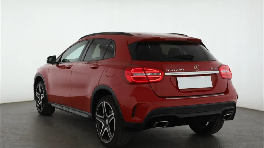 Mercedes GLA -