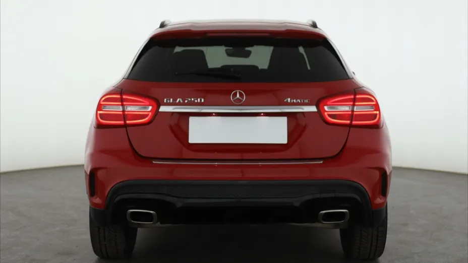Mercedes GLA -