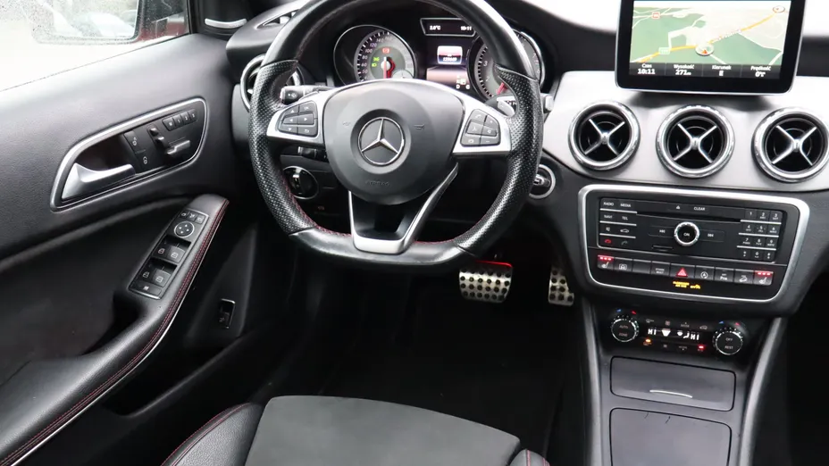Mercedes GLA -