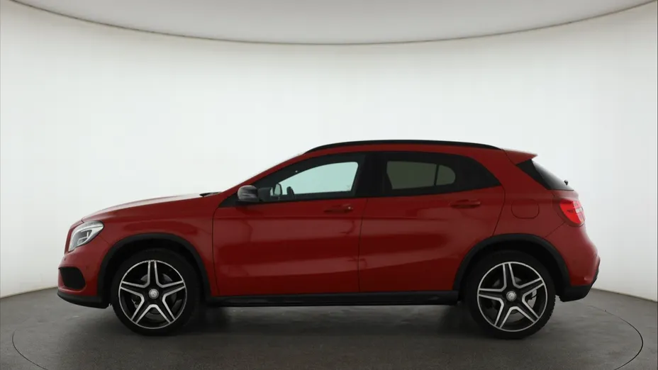 Mercedes GLA -