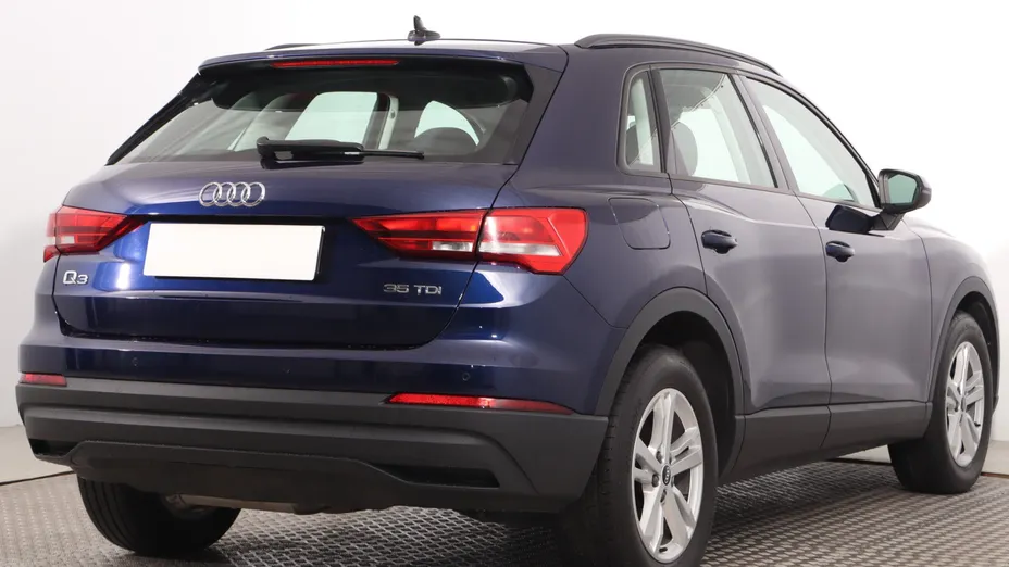 Audi Q3 -