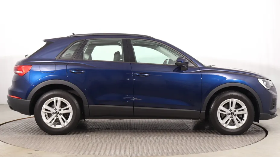 Audi Q3 -
