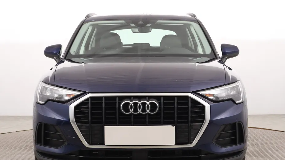 Audi Q3 -