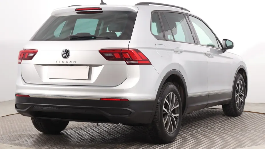 VW Tiguan -
