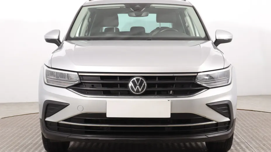 VW Tiguan -