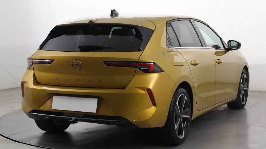 Opel Astra -