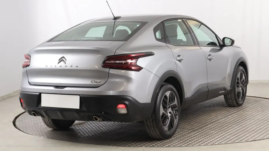 Citroen C4 X -
