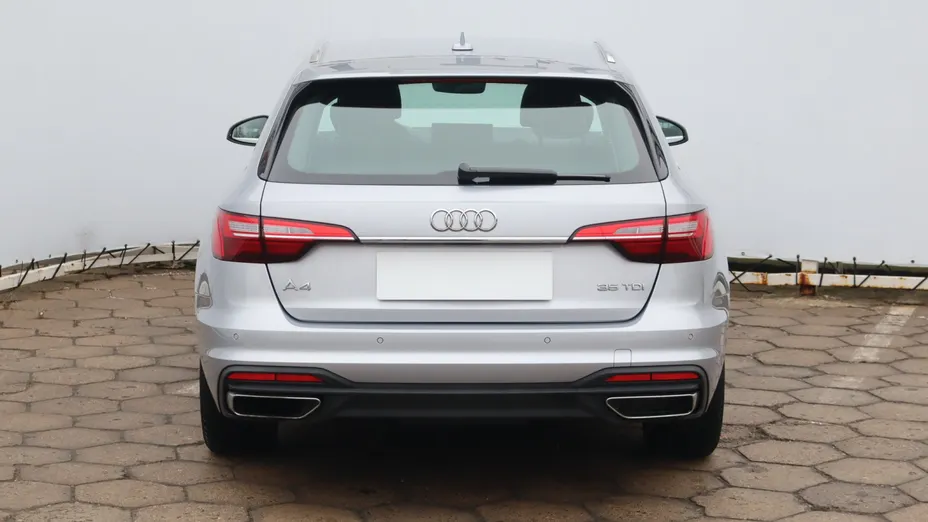 Audi A4 -