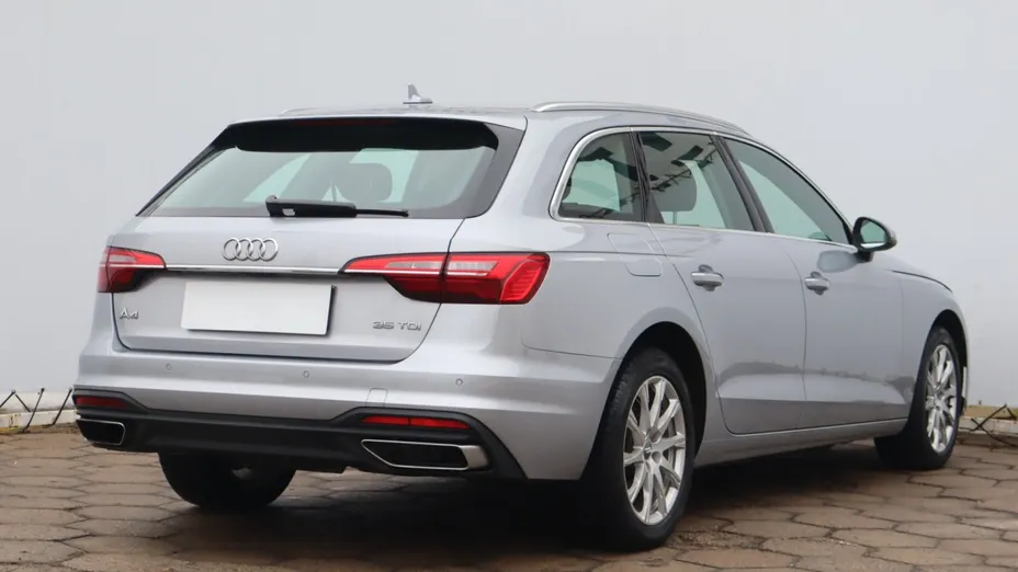 Audi A4 -