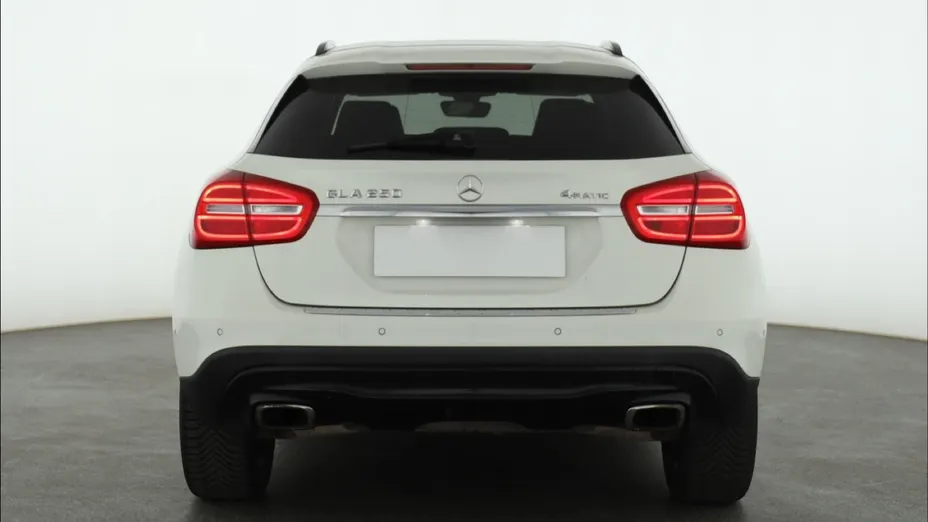 Mercedes GLA -