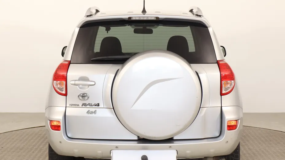 Toyota RAV4 -