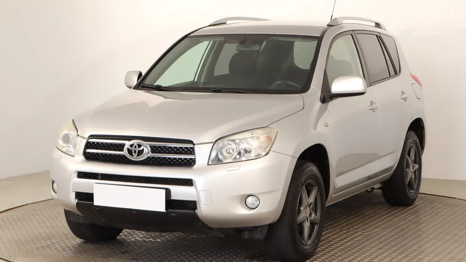Toyota RAV4 -