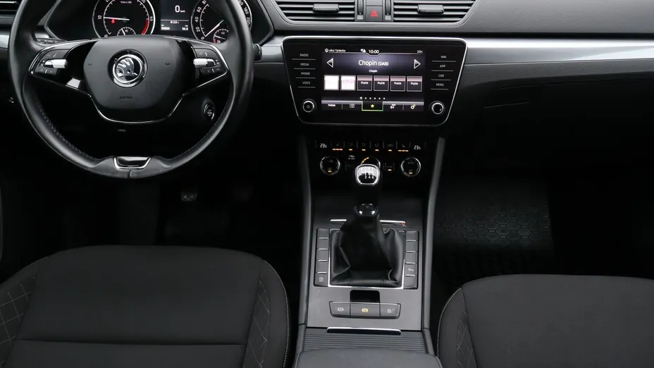 Skoda Superb -