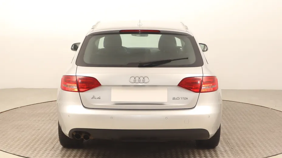 Audi A4 -